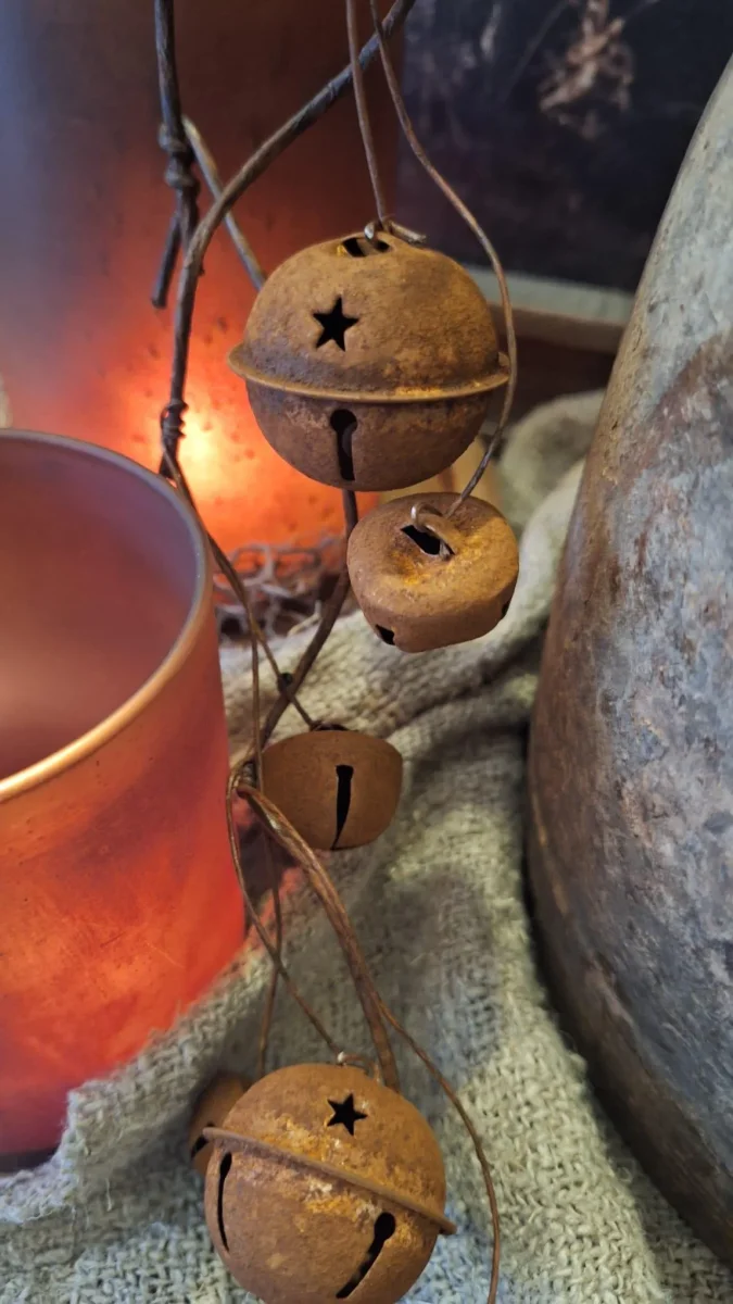 Roestige Bellen Tak – stoer en landelijke decoratie – 60cm - Afbeelding 5
